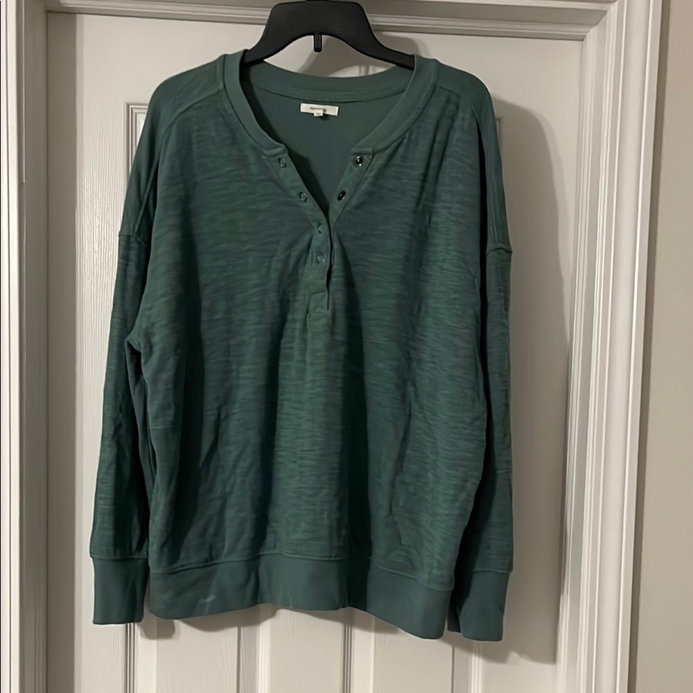 Maurice’s - Green Women's Henley - Size 1X
